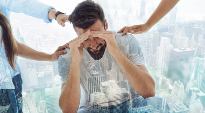 마음이 불안한데도 이유를 정확히 말 못하는 사람들의 특징 4가지